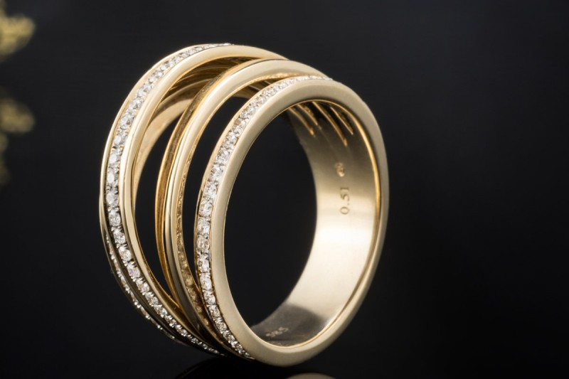 Eleganter Ring Offener Bandring Diamanten in stilvoller Gelbgold Arbeit 