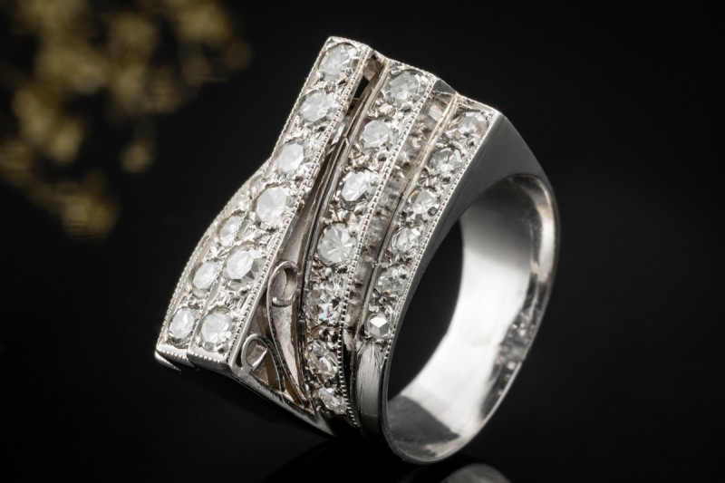 Art déco Vintage Ring Treppen Design mit Diamanten in Platin 950 Arbeit 