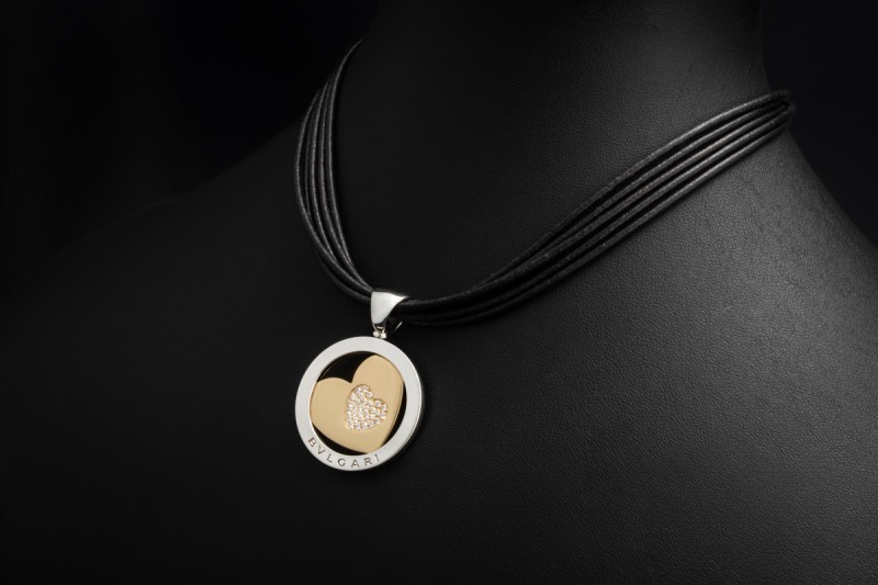Bvlgari Tondo Heart Collier Herz Anhänger Lederkette Diamanten Gold 750 