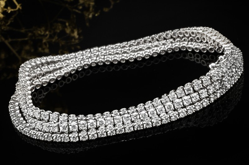 Crivelli Dreireihiges Tennisarmband mit 8,25 Ct Diamanten 750er Weißgold 