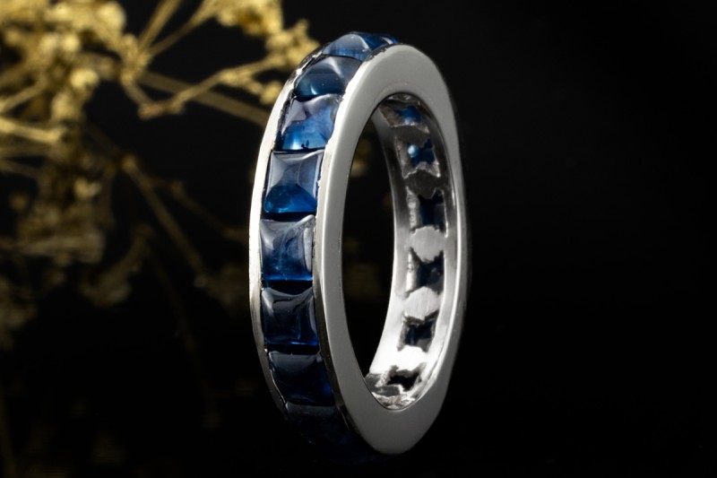 Memoire Ring mit Cabochon Saphiren Vintage Handarbeit Platin 950 Gr. 53 