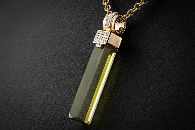 Langer Anhänger Hexagonaler Heliodor und Diamanten in Roségold Arbeit 