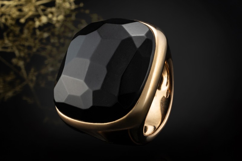 Pomellato Ring Victoria mit Jet Gagat Massiv in Roségold 750 Handarbeit 