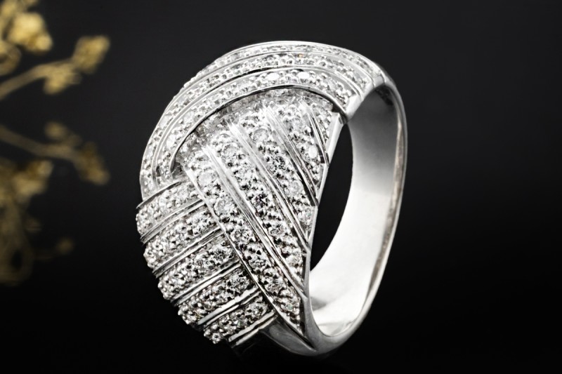Ring Flechtmotiv Funkelnder Pavé Diamantbesatz in 750er Weißgold Arbeit 
