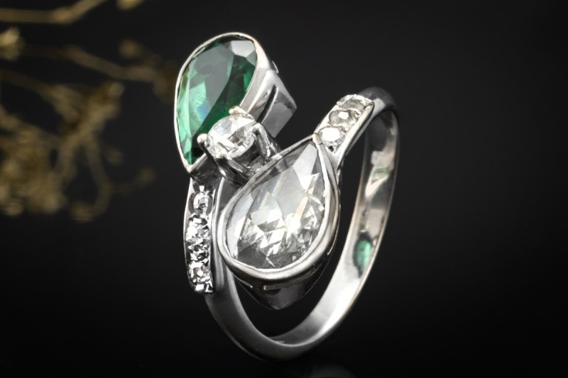 Vintage Tropfen Ring Turmalin und Rosenschliff Diamant in 750er Weißgold 