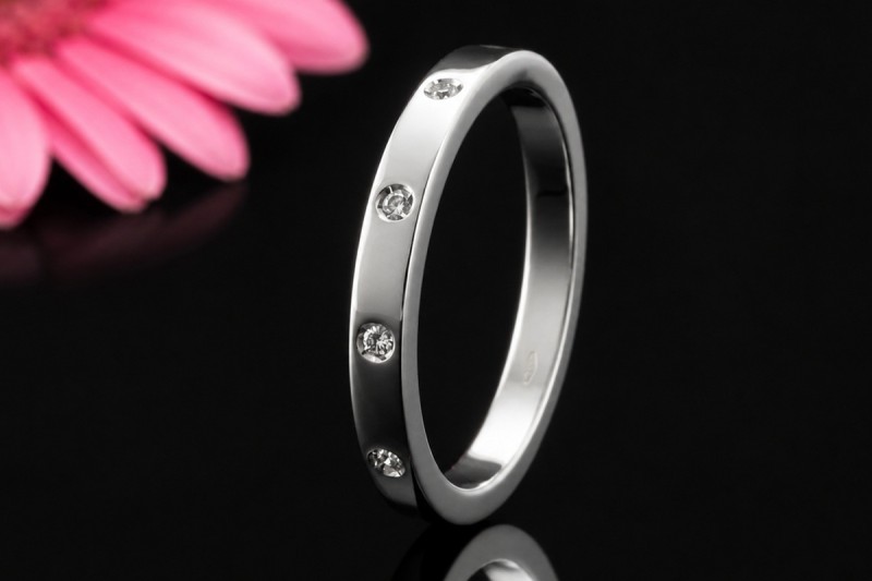 Eleganter Wempe  Memoire Ring mit Diamanten in 750er Weißgold Größe 59 