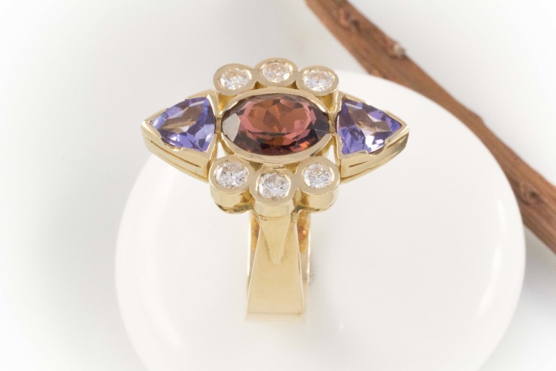 Designer Ring in 750er Gold mit Tansanit Turmalin und Brillanten Handarbeit 