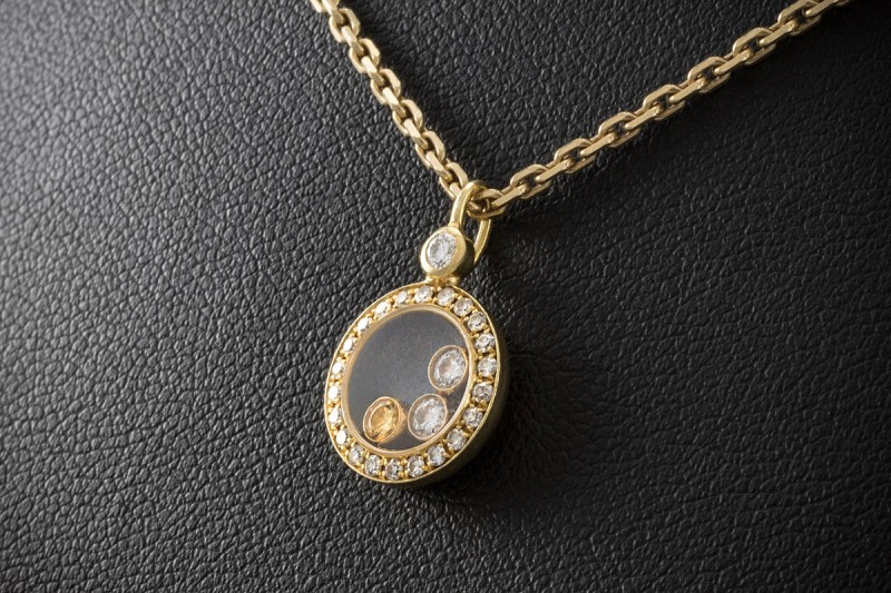 Chopard Happy Diamonds Anhänger Kleines Modell Diamanten in Gelbgold 750 