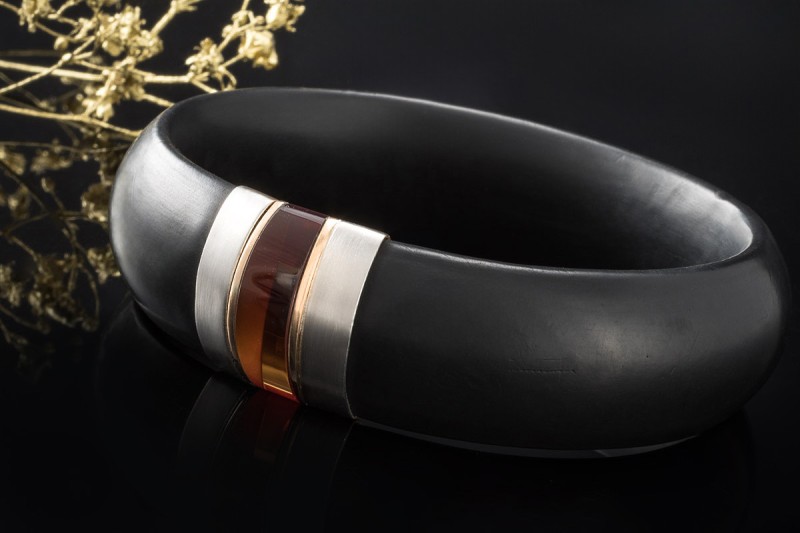 Bunz Design Armreif mit Citrin in Kautschuk an 750er Roségold und Platin 