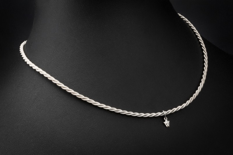 Wellendorff Collier Silky Seidenkordel Kette in 750er Weißgold Full Set 