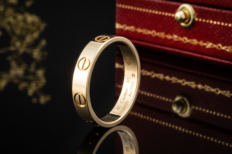 Cartier Love Ring Kleines Modell Massiv in 750er Gelbgold Größe 51 