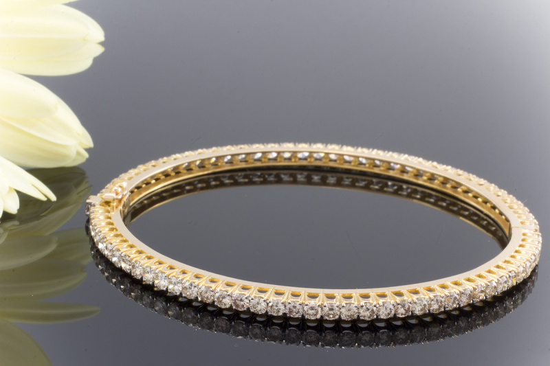 Brillantarmreif Armreif rundum mit Brillanten 4,50 Carat in 750er Gelbgold 