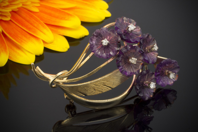 Brosche Nadel Goldschmiedearbeit mit beweglichen Amethyst Blumen in 585er Gold 