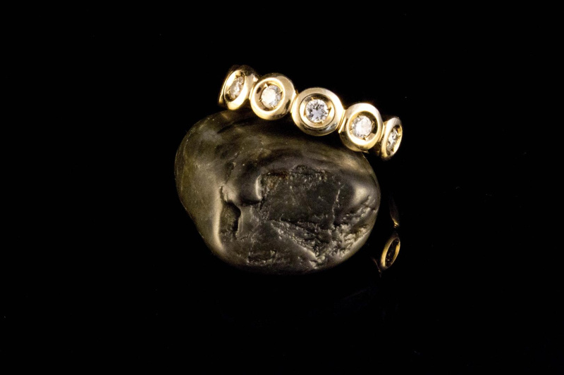 Halb Memoire Ring mit 0,50 Carat funkelnden Brillanten in 585er Gelbgold 