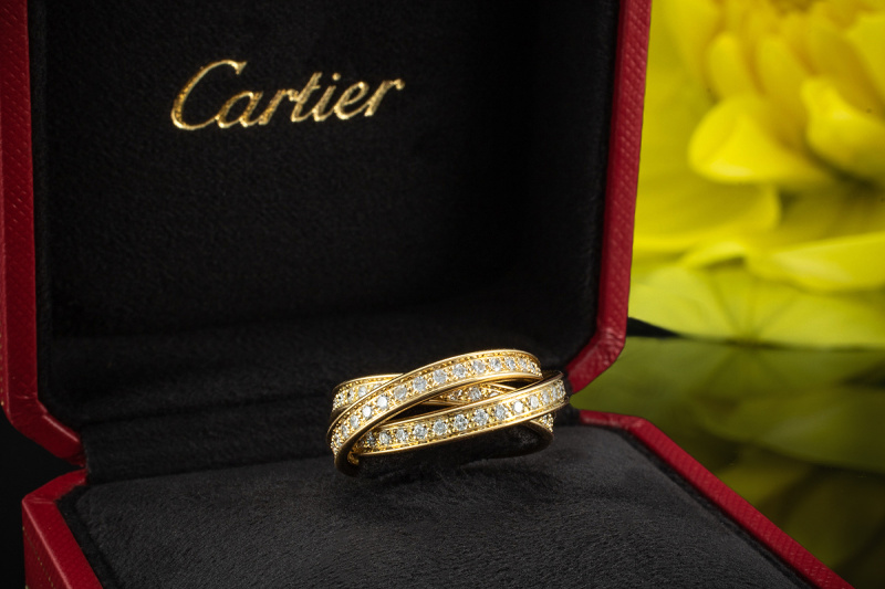 Cartier Trinity de Cartier Ring mit Brillanten rundum in 750er Gelbgold 