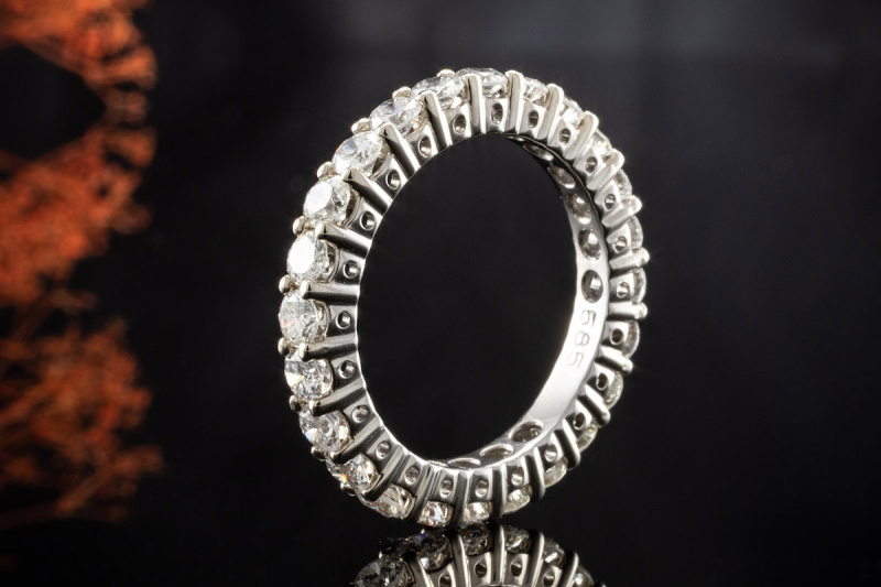 Memoire Ring mit Diamanten Brillanten Zeitloser Klassiker in Weißgold 56 