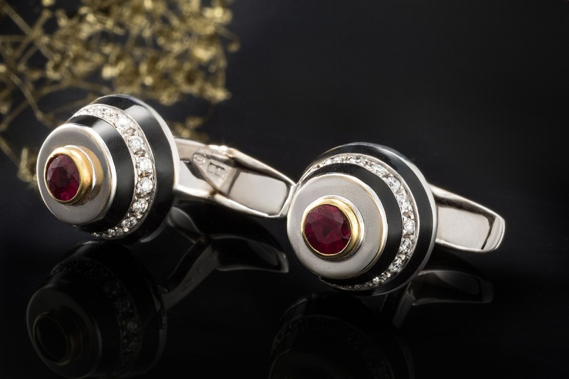 Manschettenknöpfe Belfiore Florenz mit Rubin und Diamanten Weißgold 750 