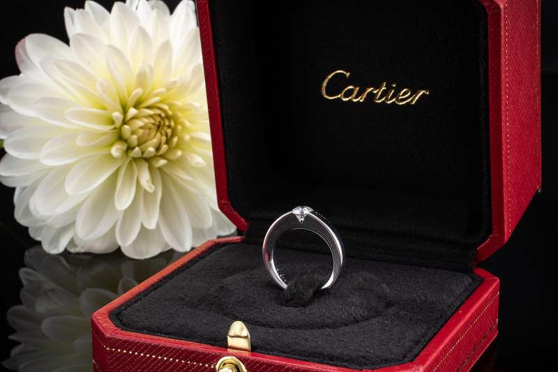 Cartier Solitär Ring mit 1 Diamant 0,39 Carat in 750er Weißgold Full Set 