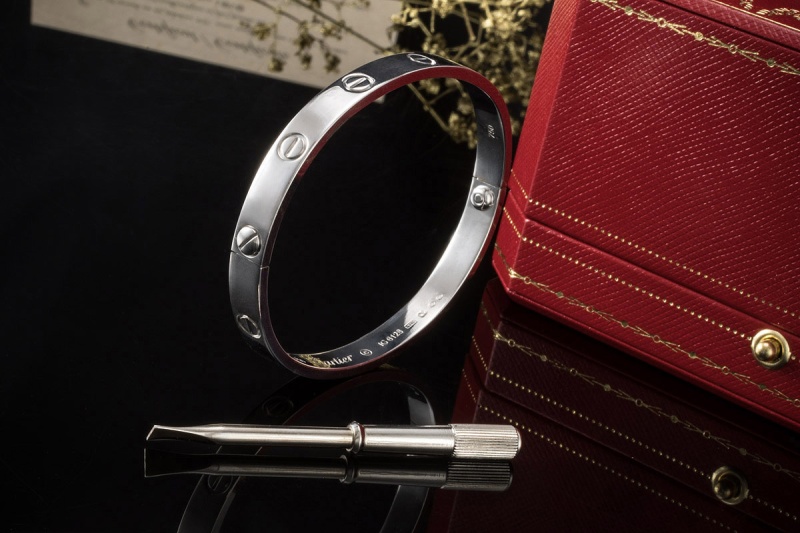 Cartier Love Armreif Armband Bracelet in 750er Weißgold Größe 17 cm OVP 