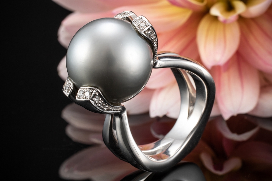 Gellner Perlenring Ring mit Tahiti Zuchtperle und Brillanten in Weißgold 
