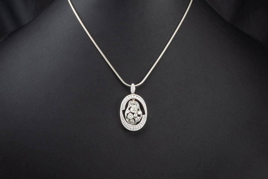 Diamant Anhänger Oval mit Diamanten Brillanten beweglich in Weißgold 750 