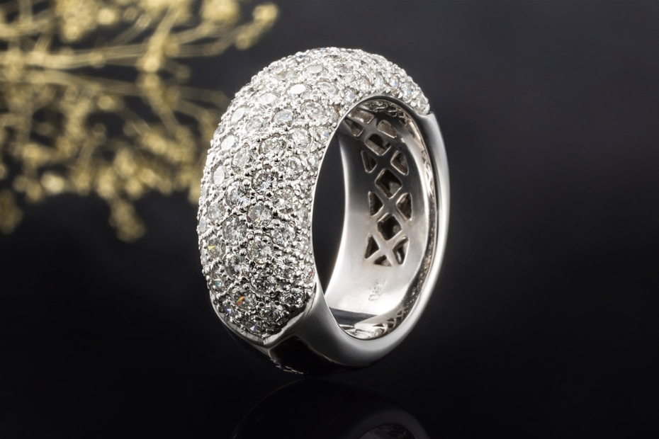 Ring mit 2,87 Carat Diamanten Goldschmiedearbeit Bandring Weißgold 750 