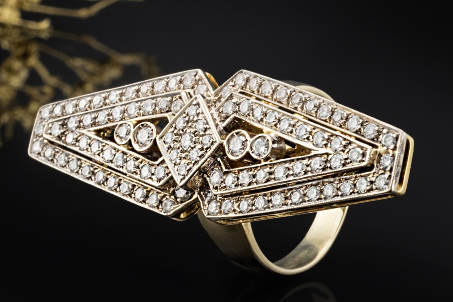 Langer Art déco Ring mit Diamanten Goldschmiedearbeit Gelbgold Weißgold 