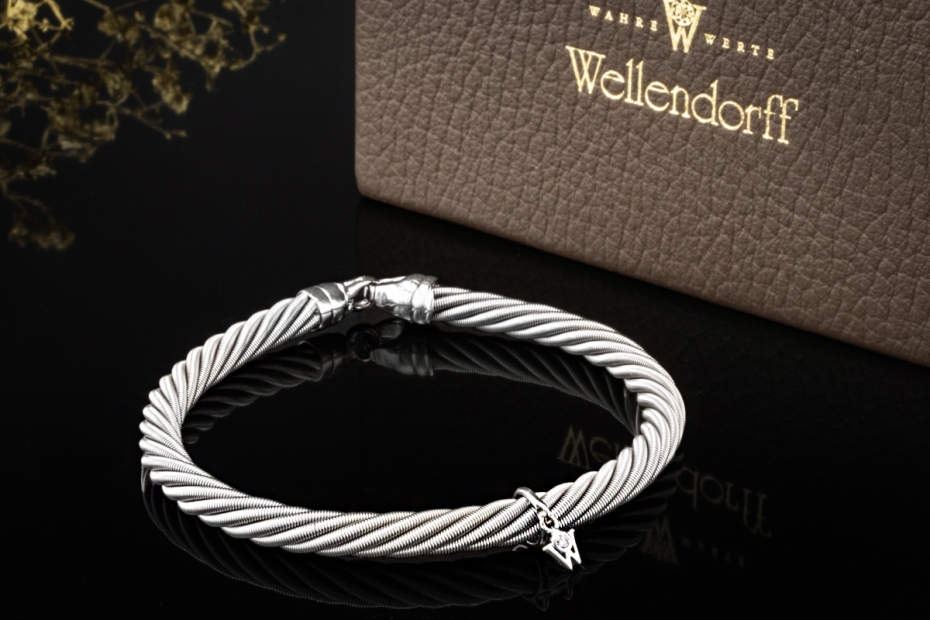 Wellendorff Armband Prinzesse Seidenkordel mit Diamant in 750er Weißgold 
