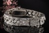 Antike Damen Armbanduhr mit üppigem Diamantbesatz in 950er Platin Arbeit 