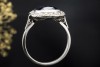 Antiker Saphir Ring mit Diamantkranz im Cushion Design in 750er Weißgold 
