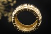 Piaget Bandring Breiter gewellter Designer Goldring in 750er Gelbgold 