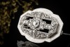 Antike Art Déco Brosche Ovale Nadel mit Altschliff Diamanten in Weißgold 