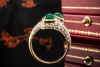 Cartier Ring Toi et Moi mit Smaragd Cabochons und Diamanten in Gelbgold 