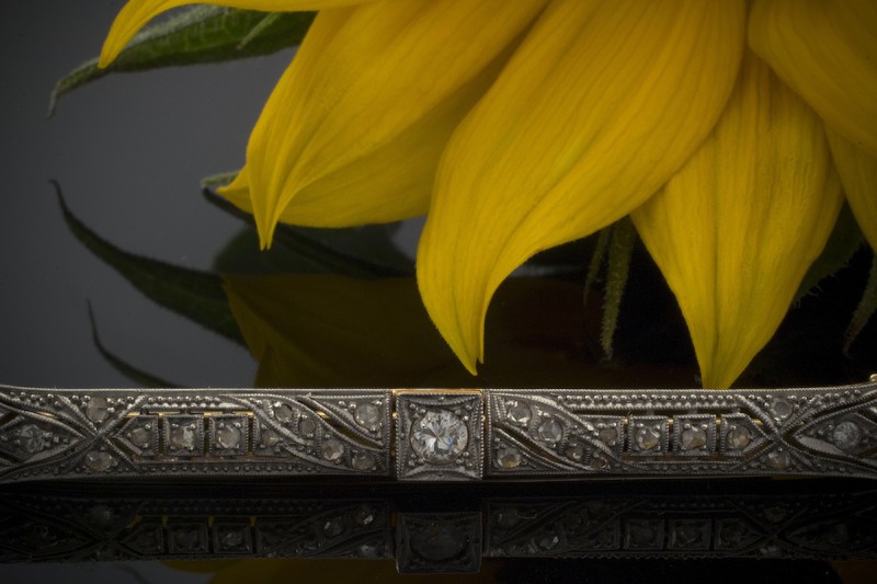 Brosche / Nadel Art déco mit Diamanten in 585er Gold Bicolor 