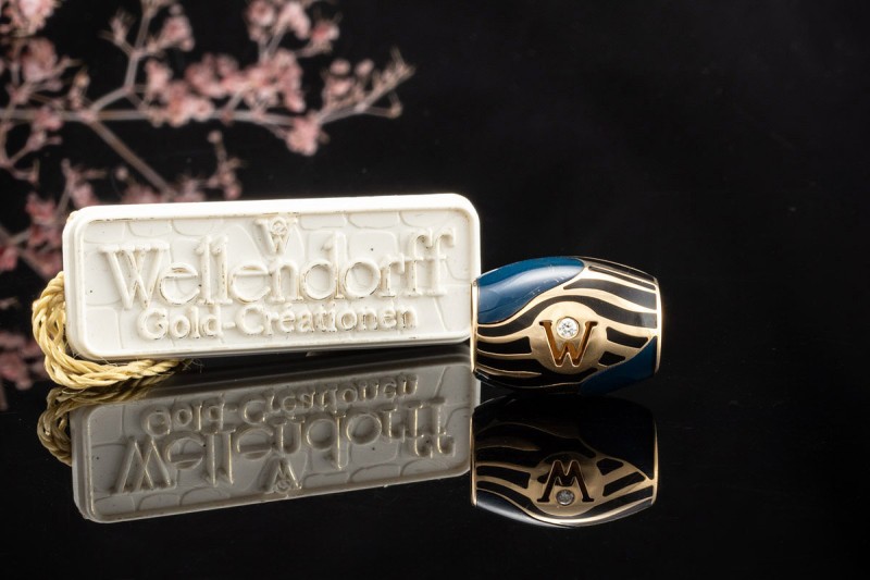 Wellendorff Ronde Anhänger Cinderella Blau Schwarz Diamant Gelbgold 750 