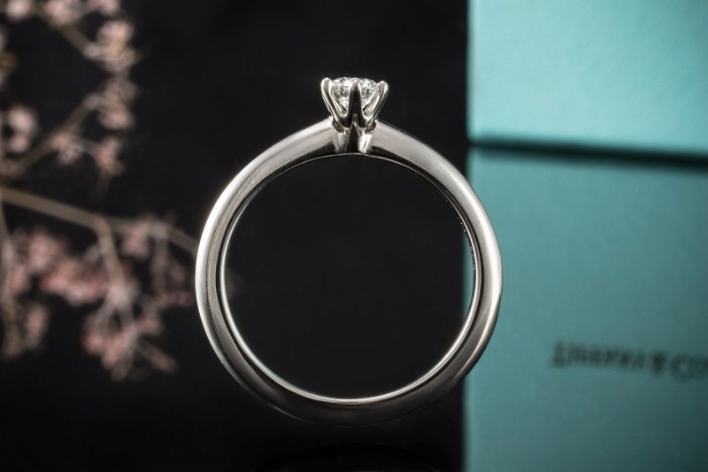 Tiffany & Co Solitär Ring Setting mit Diamant 0,24 Ct in Platin Full Set 