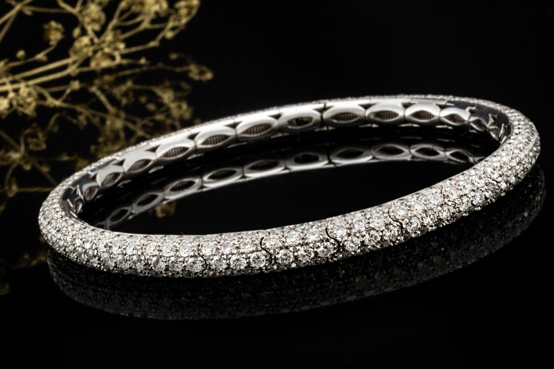 Flexibles Armband 10 Carat Diamanten Federnder Armreif in 750er Weißgold 