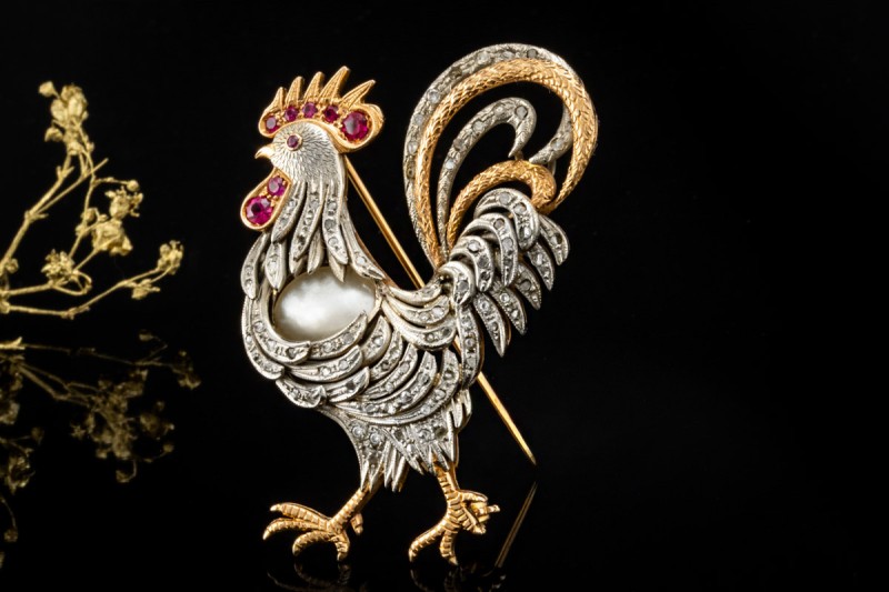Brosche Hahn Huhn mit Rubin Diamanten Perle in 750er Weissgold Gelbgold 