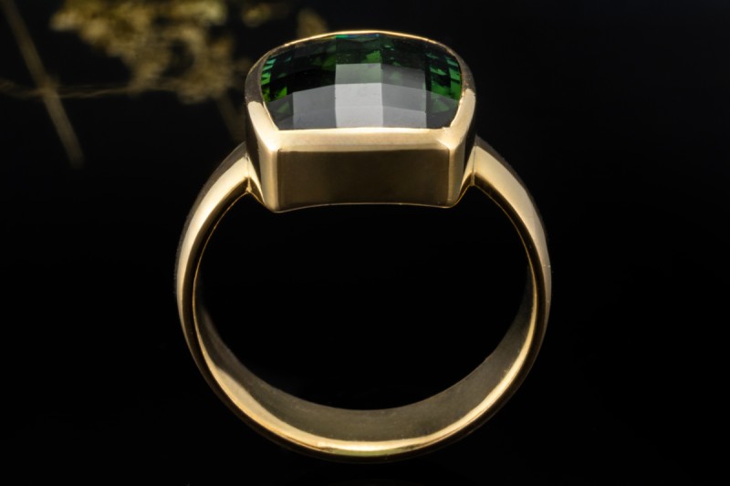 Beeindruckender Ring Facettierter Turmalin Schachbrett Stil Gelbgold 750 