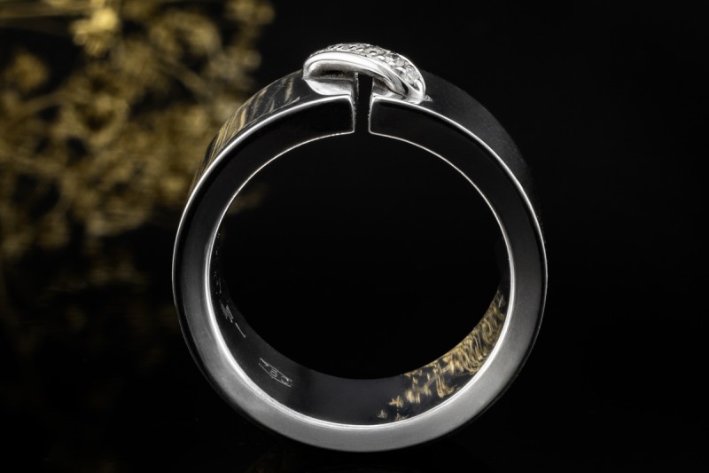 Chaumet Paris Ring Breiter Spannring mit Diamanten Massiv Weißgold 750 