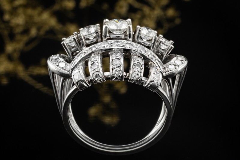 Vintage Cluster Ring mit Diamanten Goldschmiedearbeit in 750er Weißgold 