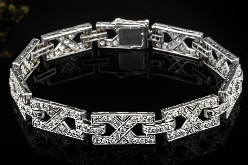 Art Déco Armband Rechteckiges Kreuz Design mit Diamanten 750er Weißgold 