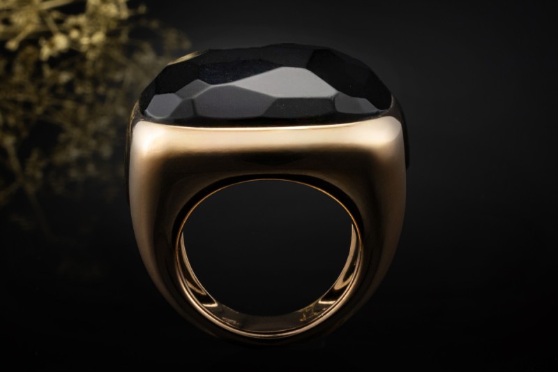Pomellato Ring Victoria mit Jet Gagat Massiv in Roségold 750 Handarbeit 