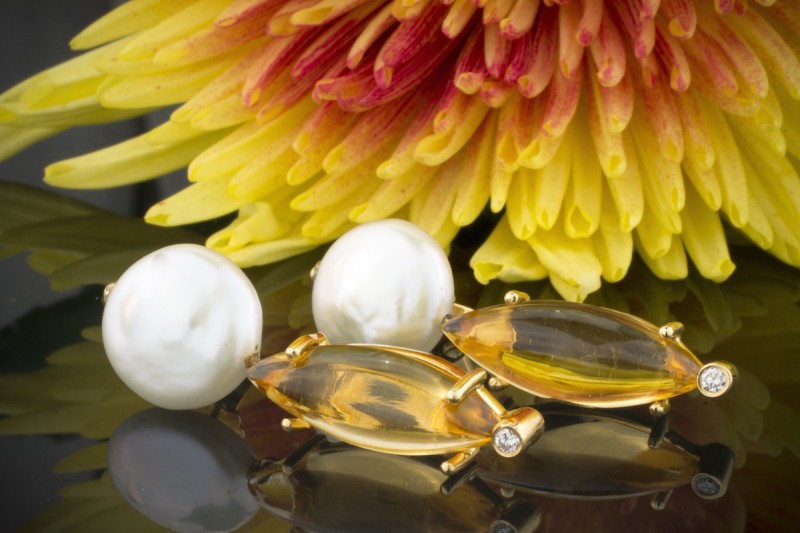 Ausgefallene Citrin Perlen Ohrstecker Ohrringe mit Brillanten in 750er Gelbgold 