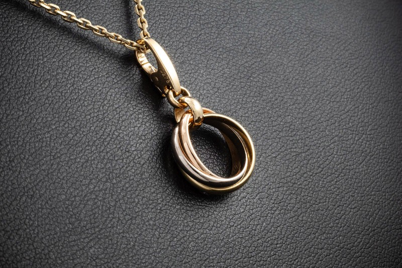 Cartier Trinity Charm Anhänger mit Karabiner 3 Ringe Gold 750 Zertifikat 
