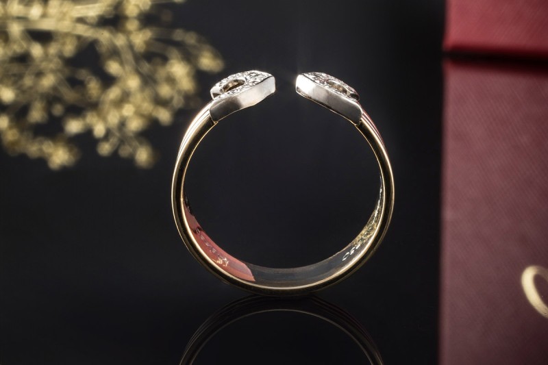 Cartier Ring C de Cartier Doppel C mit Diamanten in 750er Gold Tricolor 