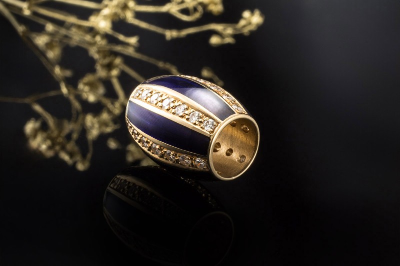 Wellendorff Ronde Anhänger Salome Blau 0,72 Ct. Diamanten 750er Gelbgold 