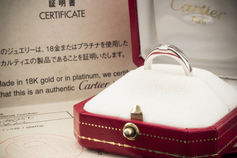 CARTIER TANK SOLITÄR Ring 1 Diamant im Princess Cut in 750er Weißgold  