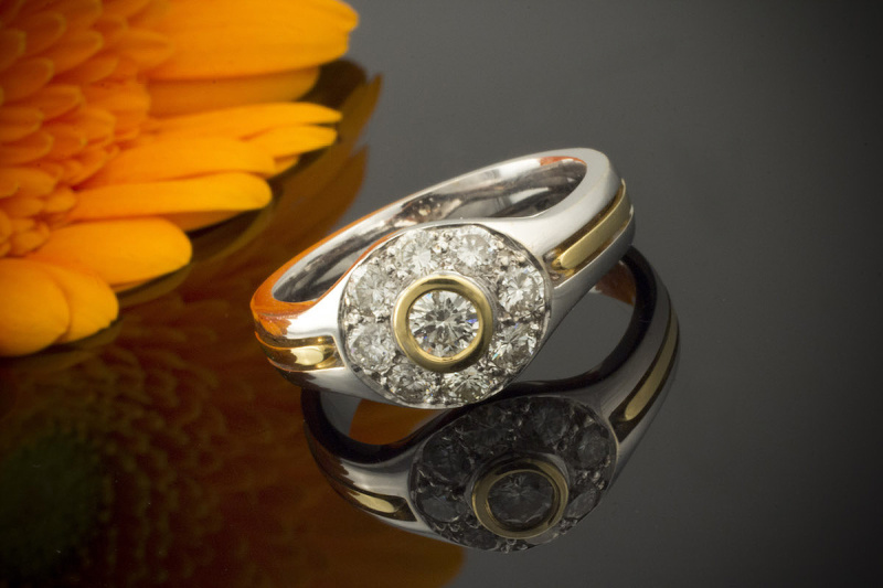 Bicolor BrillantRing Ring mit Brillanten Top Wesselton in Gelbgold Weißgold 750 