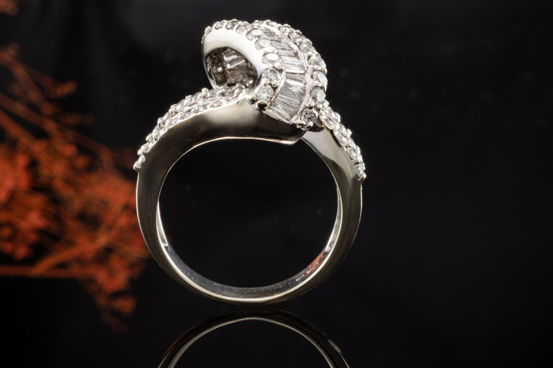 Ring Schleife 3 Ct. Diamanten Brillant- und Baguette-Schliff in Weißgold 